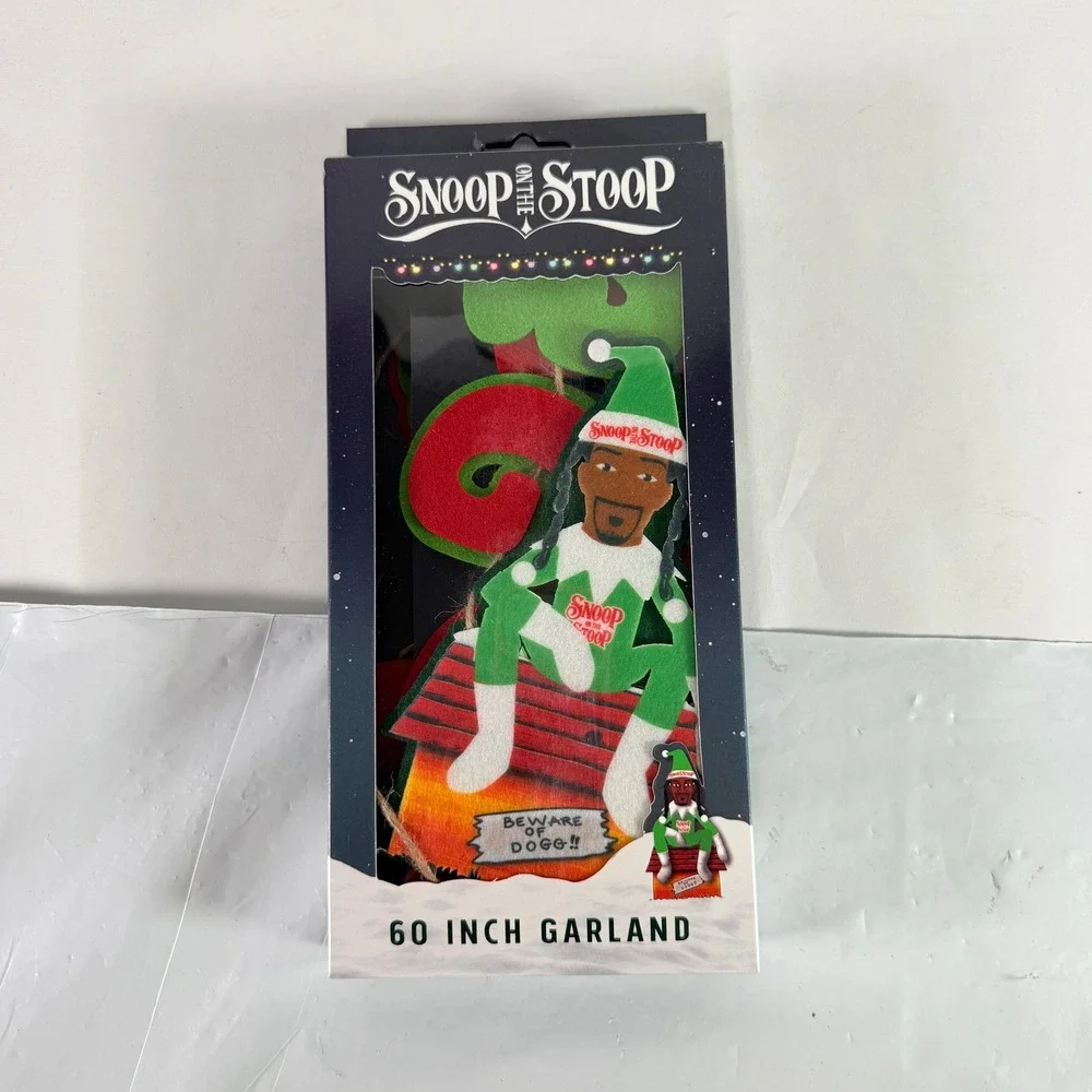 Snoop on the Stoop 60 Inch Felt Christmas Garland Doggy Dogg Christmas NIB